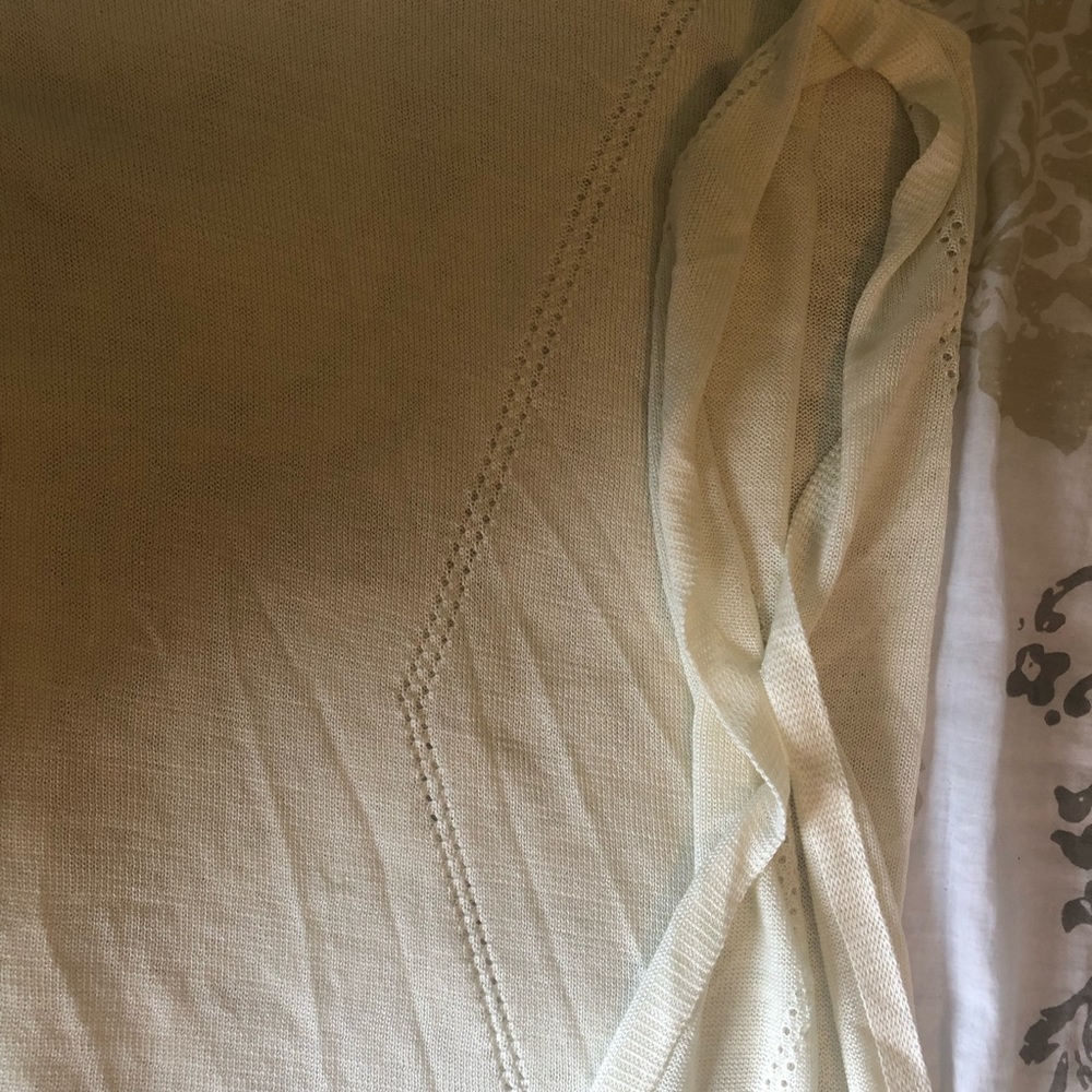 Cream poncho - Picture 5 of 6